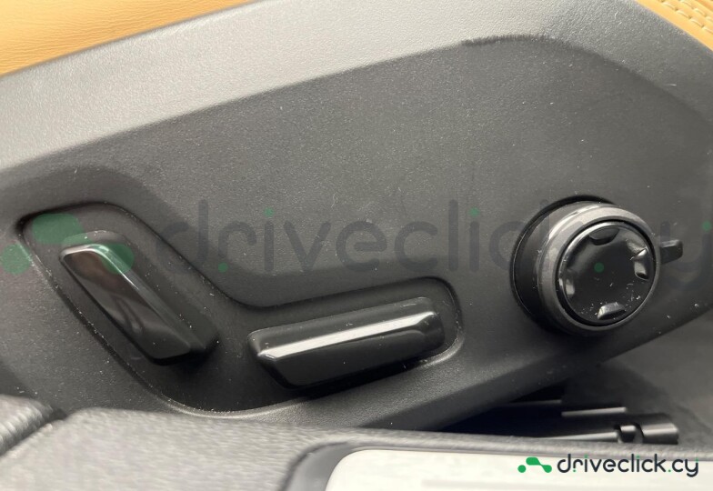 Volvo V60 Black