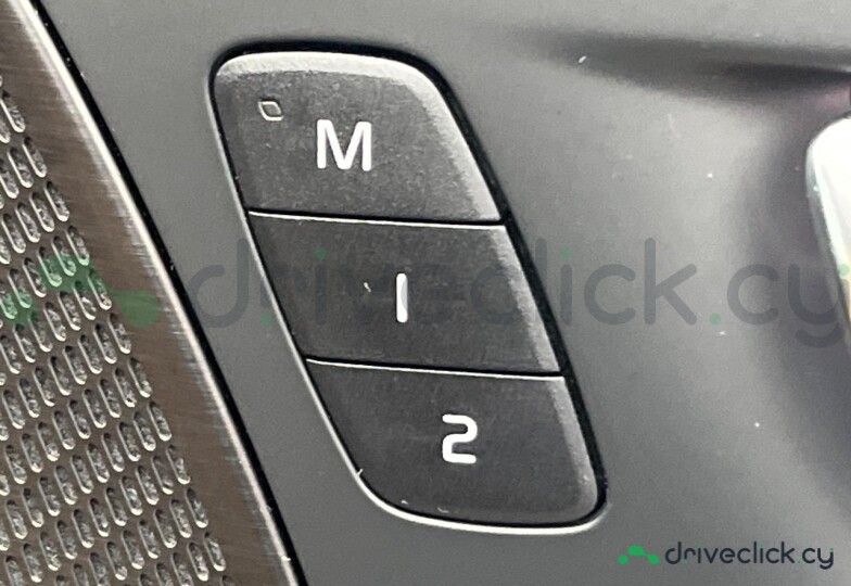 Volvo V60 Black