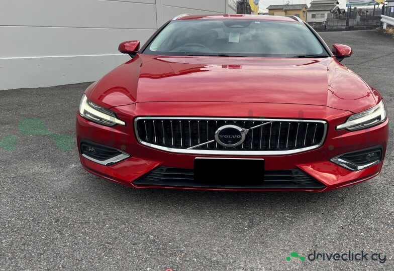 Volvo V60 Red