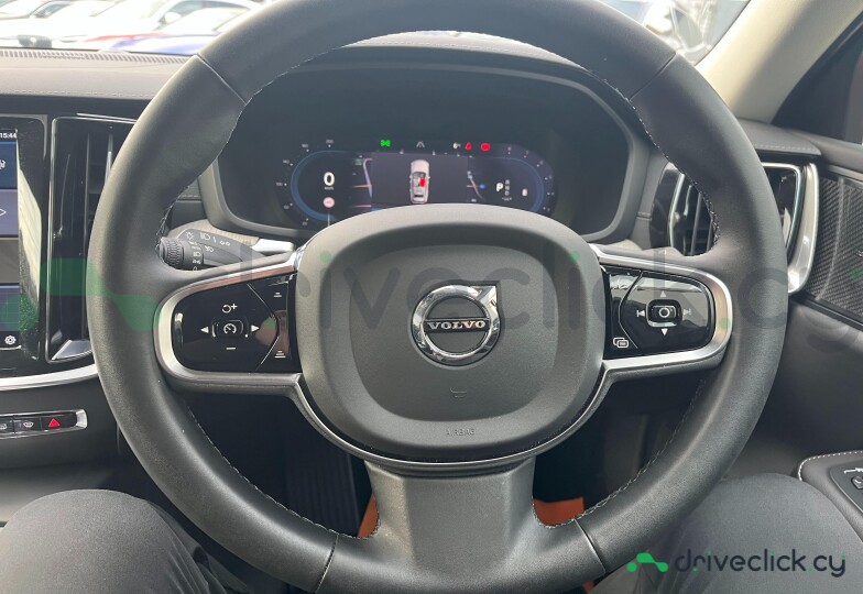 Volvo V60 Red