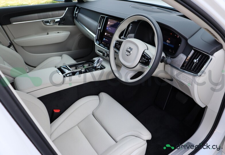Volvo S90 White