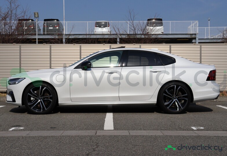 Volvo S90 White