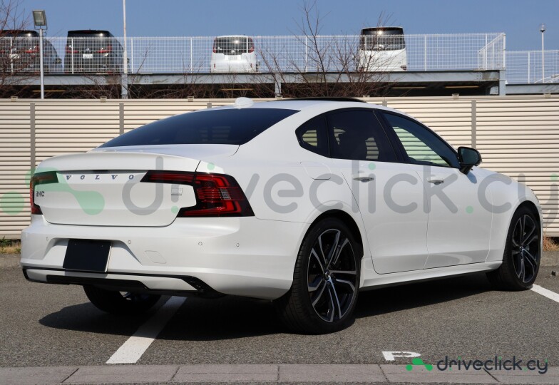 Volvo S90 White