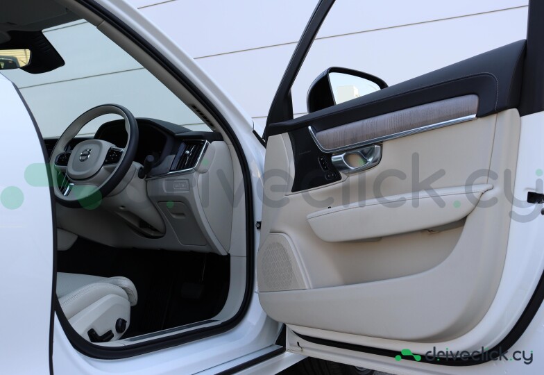 Volvo S90 White