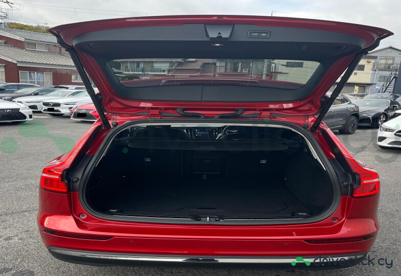 Volvo V60 Red