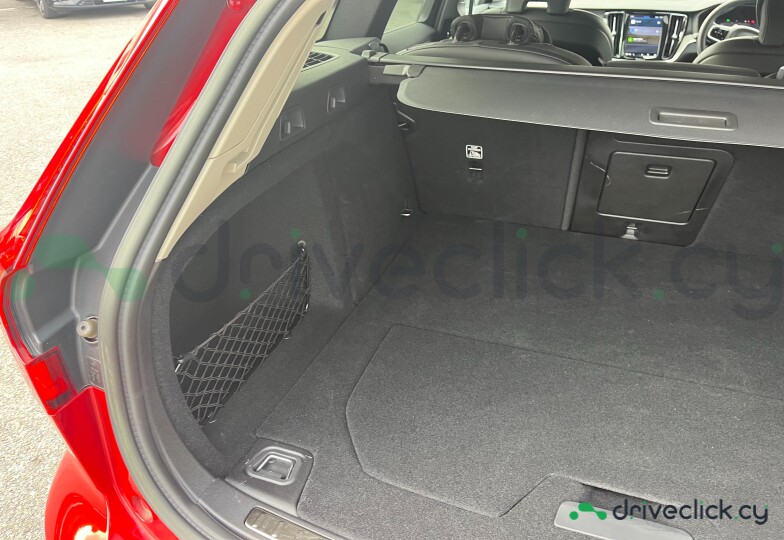 Volvo V60 Red