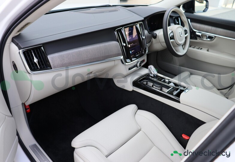 Volvo S90 White