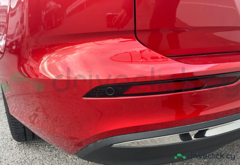 Volvo V60 Red