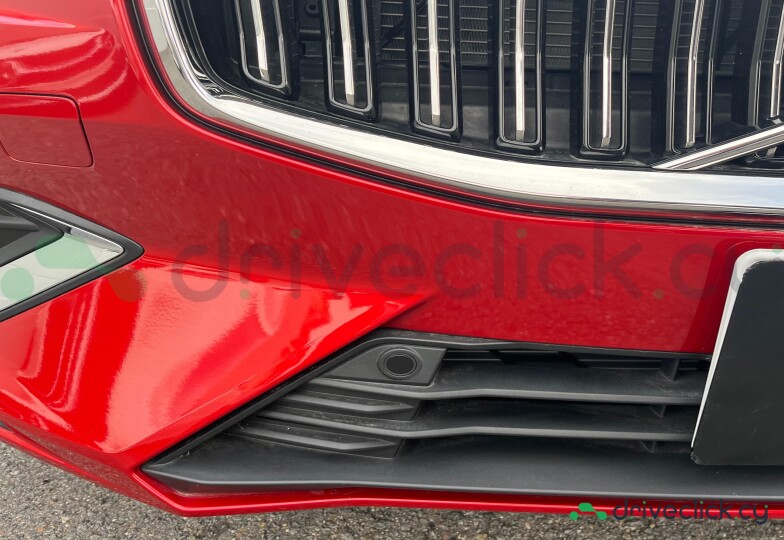 Volvo V60 Red