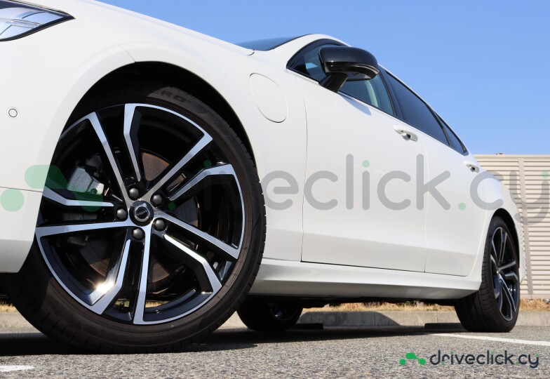 Volvo S90 White