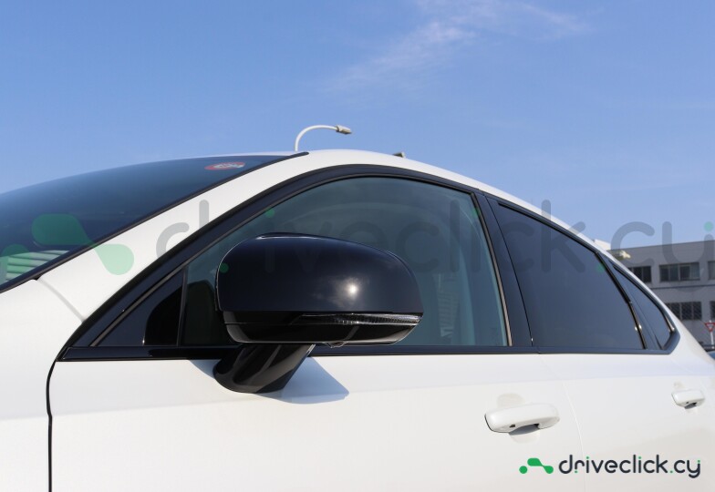 Volvo S90 White