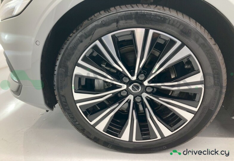 Volvo V60 Grey