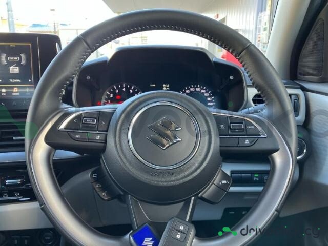 Suzuki Swift Серый