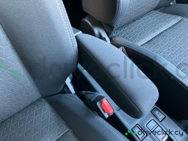 Suzuki Swift Серый