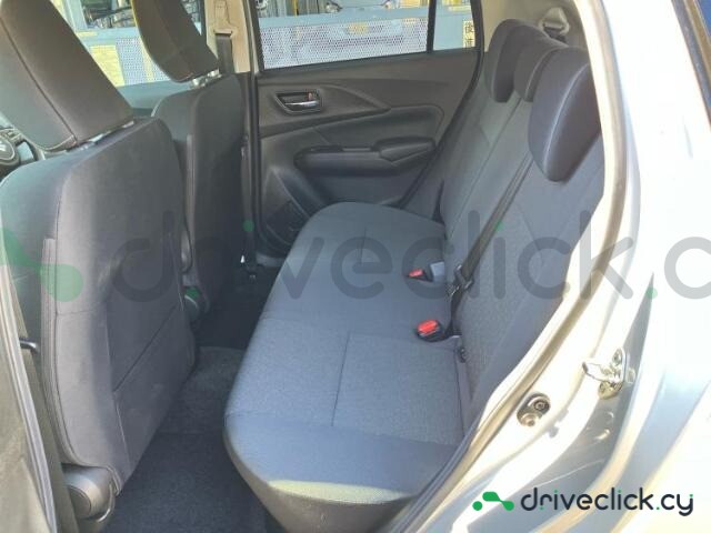 Suzuki Swift Серый