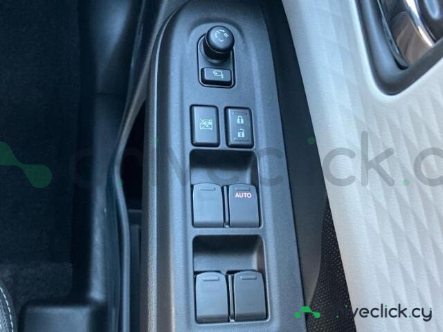 Suzuki Swift Серый