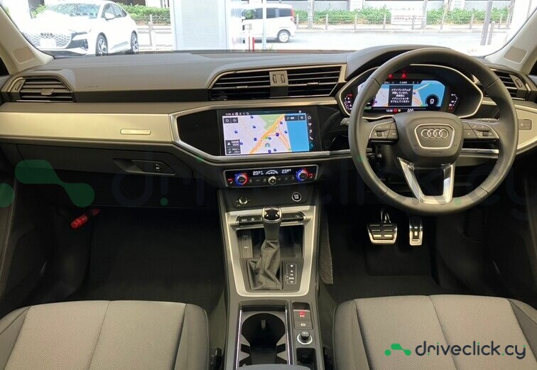Audi Q3 Sportback Черный
