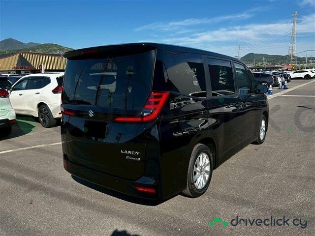 Suzuki Landy Black