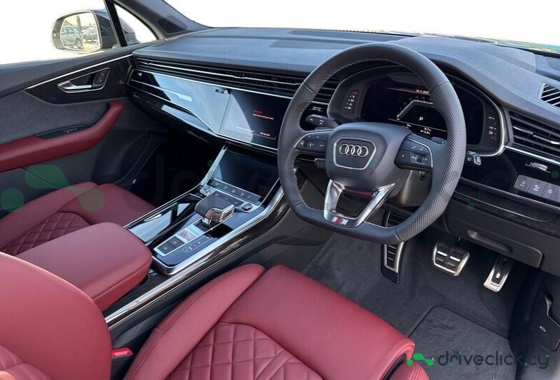 Audi SQ7 Black