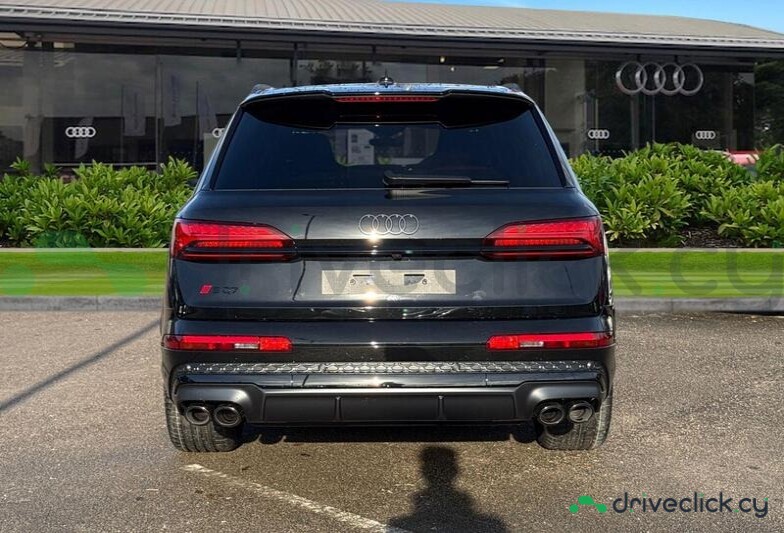 Audi SQ7 Black