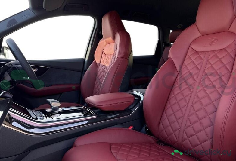 Audi SQ7 Black