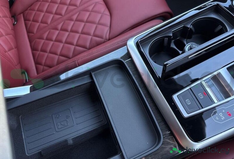 Audi SQ7 Black