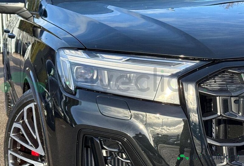 Audi SQ7 Black