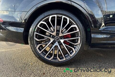 Audi SQ7 Black