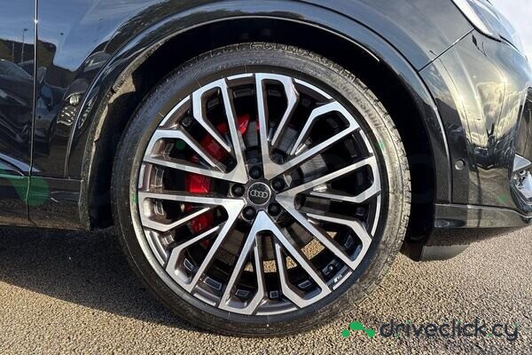 Audi SQ7 Black