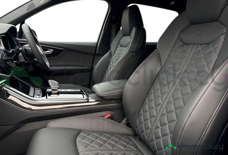 Audi SQ7 Black