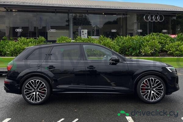 Audi SQ7 Black
