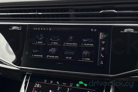 Audi SQ7 Black