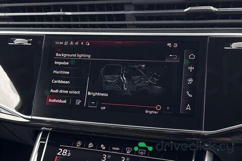 Audi SQ7 Black