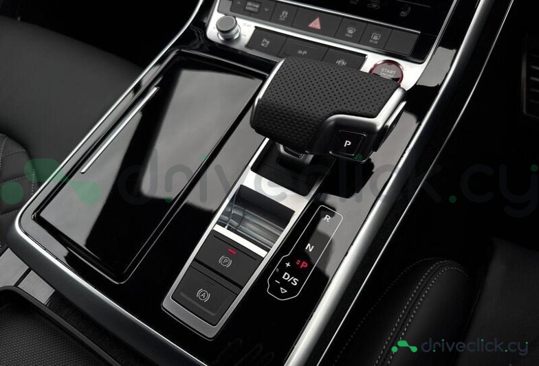 Audi SQ7 Black