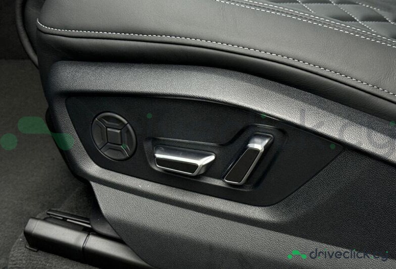 Audi SQ7 Black