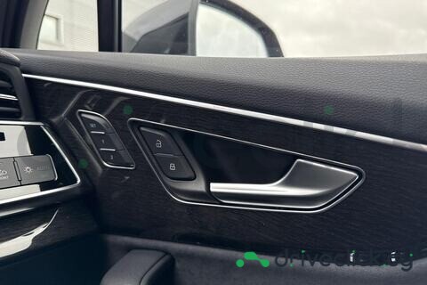 Audi SQ7 Black