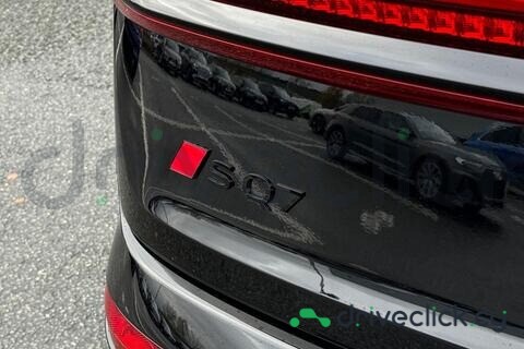 Audi SQ7 Black