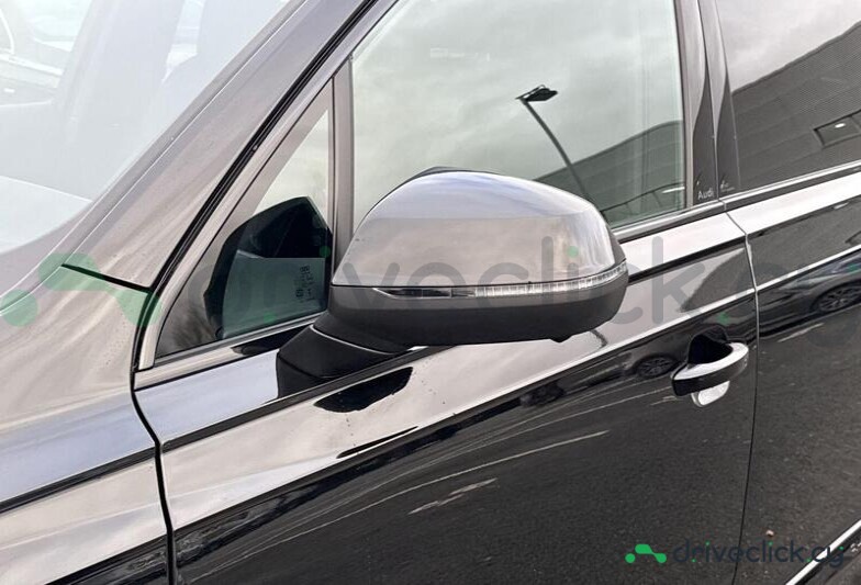 Audi SQ7 Black
