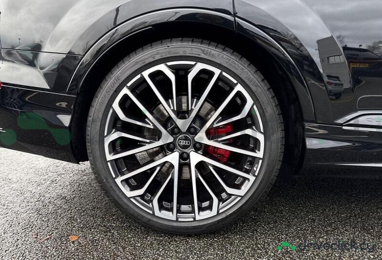 Audi SQ7 Black