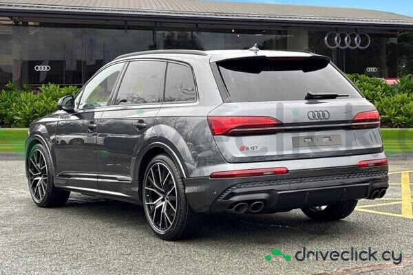Audi SQ7 Grey
