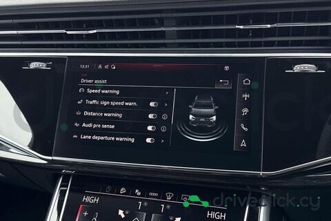 Audi SQ7 Grey