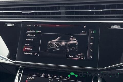 Audi SQ7 Grey