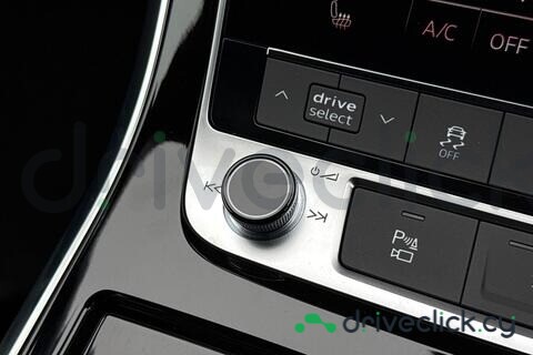 Audi SQ7 Grey