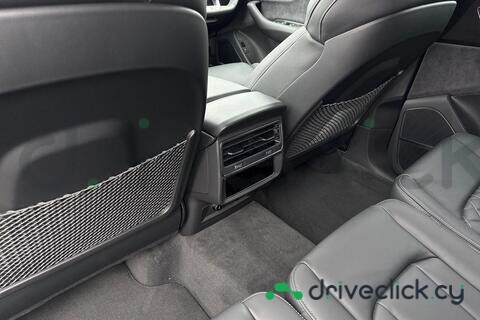 Audi SQ7 Grey