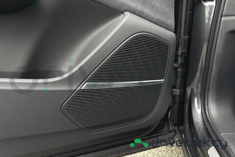 Audi SQ7 Grey