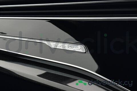 Audi SQ7 Grey