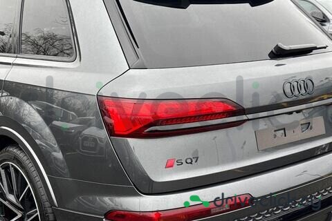 Audi SQ7 Grey
