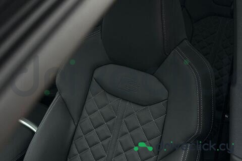 Audi SQ7 Grey