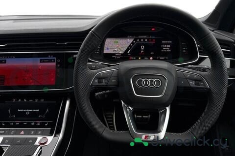 Audi SQ7 Grey