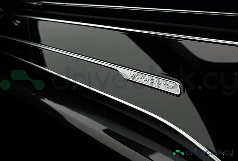 Audi SQ7 Grey